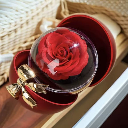 Ewige Rose in Kugelbox – Doppelherz-Halskette mit persönlicher Gravur